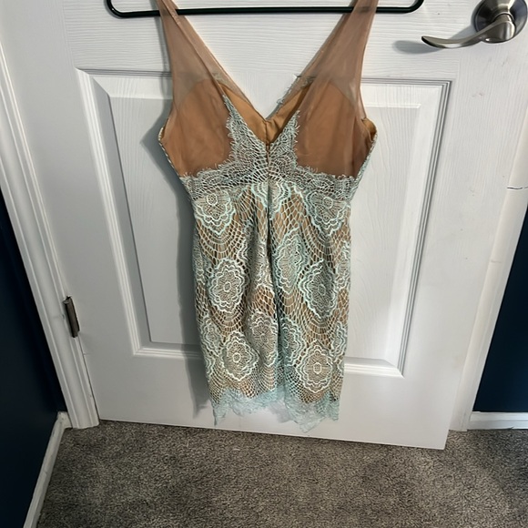 Lulus mint lace/sheer dress - Picture 4 of 6